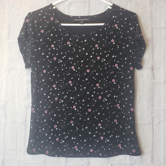 BRIGGS NEW YORK PETITE Floral Stretch Short-Sleeve Top Small - Picture 1 of 7